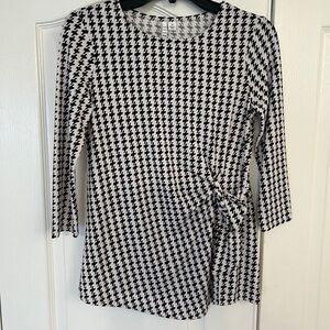 Elle Black and White Houndstooth Blouse